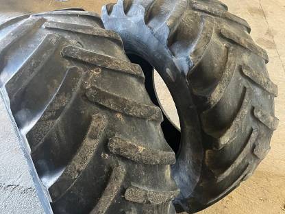 Bild 5:Reifen 540/65 R28 Michelin XM 108