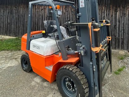 Bild 3:HELI Diesel Stapler 2,5 t CPC25