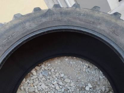 Bild 5:Zu verschenken 650/65r42 Michelin XM 108