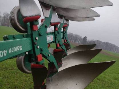 Bild 5:Regent 4-Schar-Pflug Saturn 400R