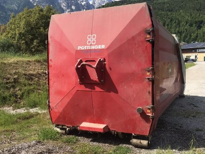 Bild 3:Presscontainer Pöttinger