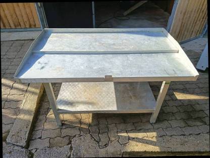 Bild 2:Tisch, Arbeitsplatte weiß