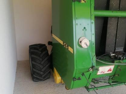John Deere 545 Rundballenpresse