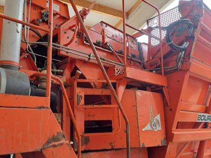 Bild 7:Bourgoin JL 410 D Allrad