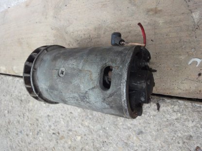 Bild 4:Div. Lichtmaschinen und Starter