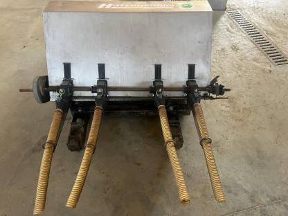 Bild 3:Düngerbehälter Hatzenbichler