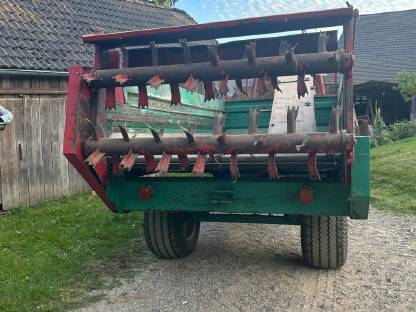 Bild 4:Kirchner Miststreuer