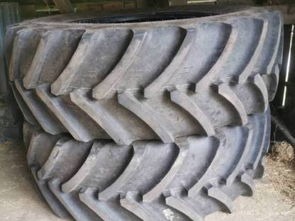 Bild 3:Traktorreifen