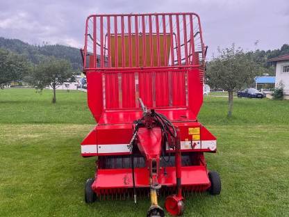 Bild 2:Pöttinger Boss L Typ 518 Ladewagen