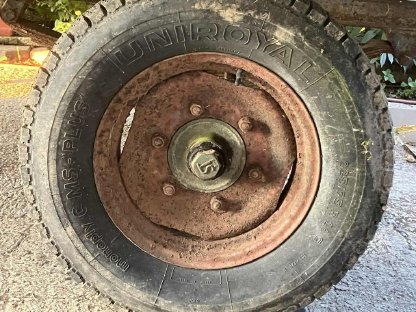 Bild 4:Gefederter Gummiwagen