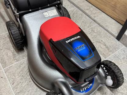 Bild 2:Honda HRG 416 XB inkl. Akku und Ladegerät