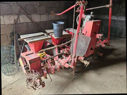 Bild 4:Becker Aeromat Maissämaschine