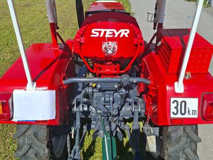 Bild 3:Steyr 30 mit Anhänger