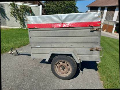 Bild 2:Autoanhänger