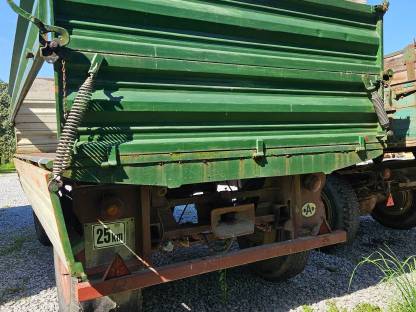 Bild 7:Anhänger, 2-Achser, 15 t Nzl., guter Zustand, ehem. Luftkipper