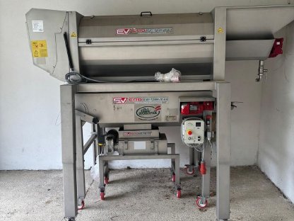 Abbeermaschine inkl. Rollensortierer und Quetschgruppe Bj. 2018