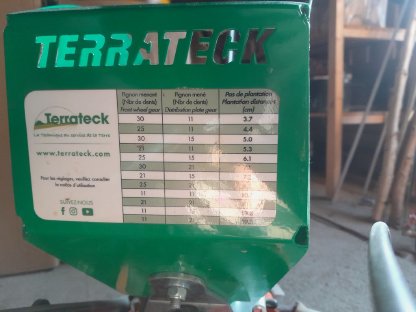 Bild 2:Knoblauch-Setzmaschine Terrateck