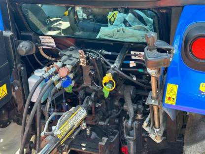 Bild 3:New Holland Traktor