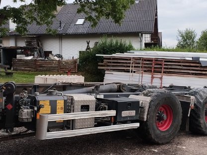 Bild 3:Stronga HL 210 Hakenliftanhänger