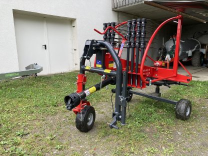 Bild 2:Neuwertiger Sip Star 320/8 Alp