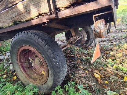 Bild 4:Traktoranhänger mit Stützrad, 1-Achser