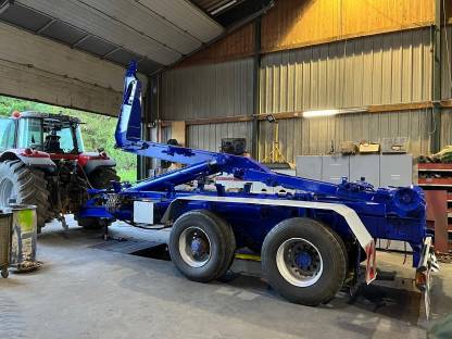 Bild 4:Hakenlift 26t