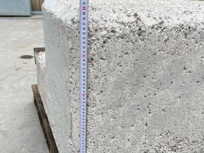 Bild 7:Front-/Heckgewicht 820 kg