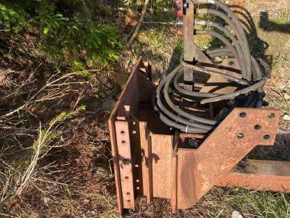 Bild 3:Schneepflugplatte für Massey Ferguson 3065