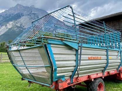 Bild 8:Mengele LW 330 Super Ladewagen