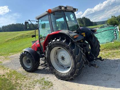 Bild 8:Massey Ferguson 6255