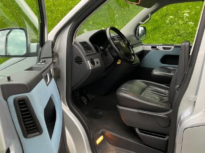 Bild 8:VW T5 Multivan Highline Atlantis Kleinbus