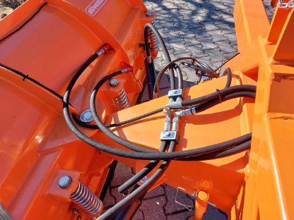 Bild 3:Schneepflug Schneeschild Düvelsdorf DSK.AFS.200