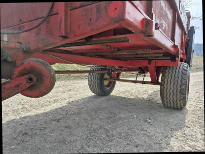 Bild 3:Miststreuer Pöttinger 3200