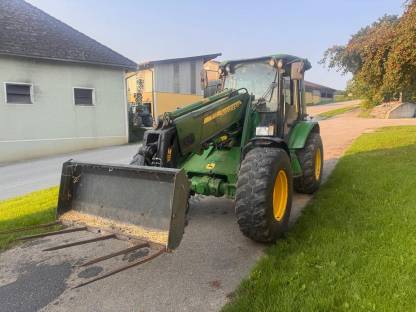 Bild 2:John Deere 3800