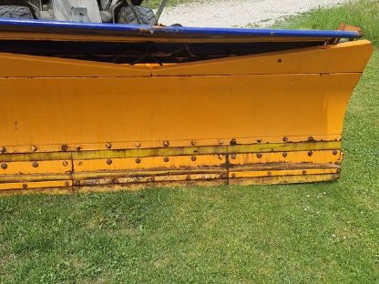 Bild 2:Springer SSL 3001-Unimog-Lader-Salzstreuer-Schneefräsen-Steyr