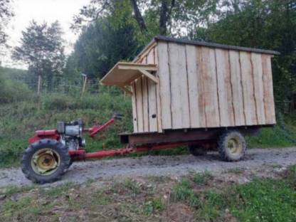 Bild 3:AEBI AM 90 Einachschlepper Campingversion