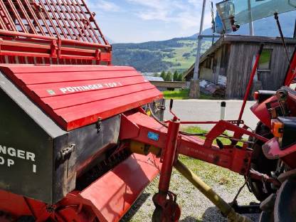 Bild 9:Pöttinger Ladewagen TOP I