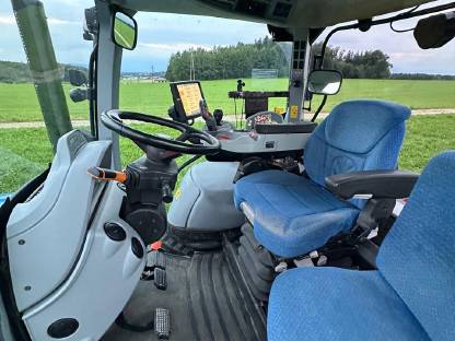 Bild 8:New Holland T6.160 AC Stufenlos