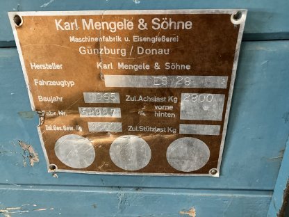 Bild 4:Miststreuer Mengele ES 28