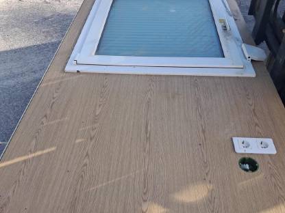 Bild 2:Bürocontainer Seitenwände