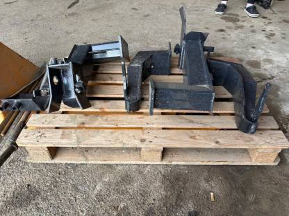 Bild 5:Steyr Frontlader mit Konsole