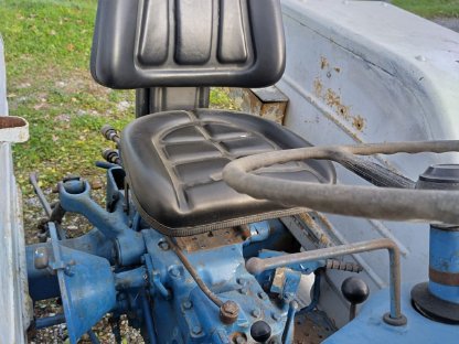 Bild 5:Traktor Ford 2000-8