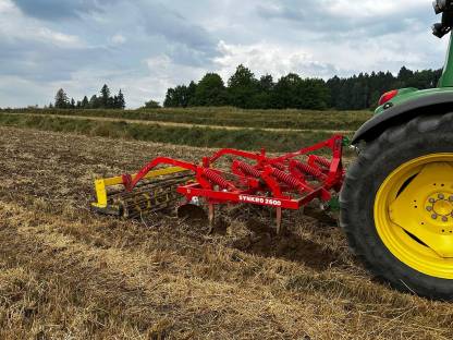 Bild 2:Pöttinger Synkro 2600