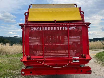 Bild 6:Pöttinger Ernteboss II