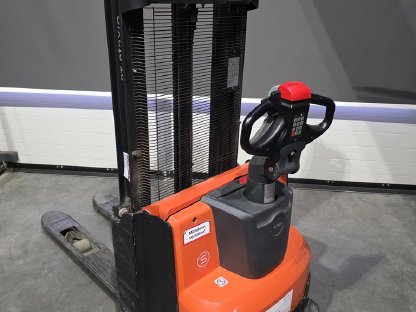 Bild 5:Verkaufe Ameise Hochhubwagen Stapler BT SWE100 BJ2019