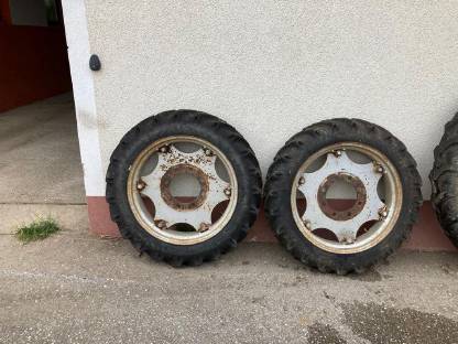 Bild 3:Pflegebereifung verstellbar