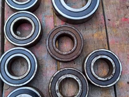 Bild 4:Alte defekte Lager für Metallkunst