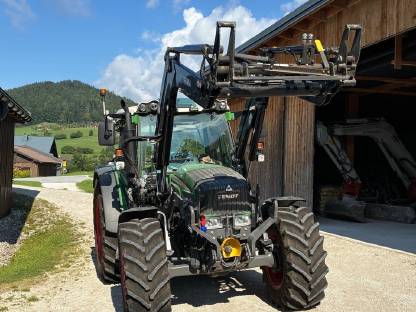 Bild 3:Frontlader mit Konsole für Fendt 200 Alö Trima x46