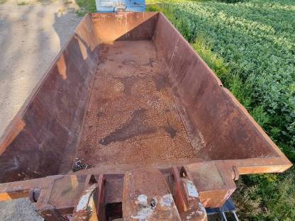 Bild 3:Hakenlift Container