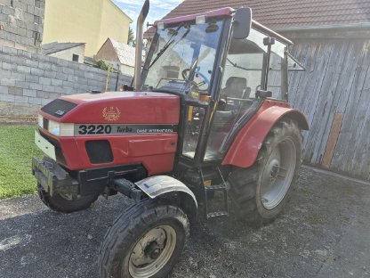 Bild 3:Traktor Case International Turbo 3220